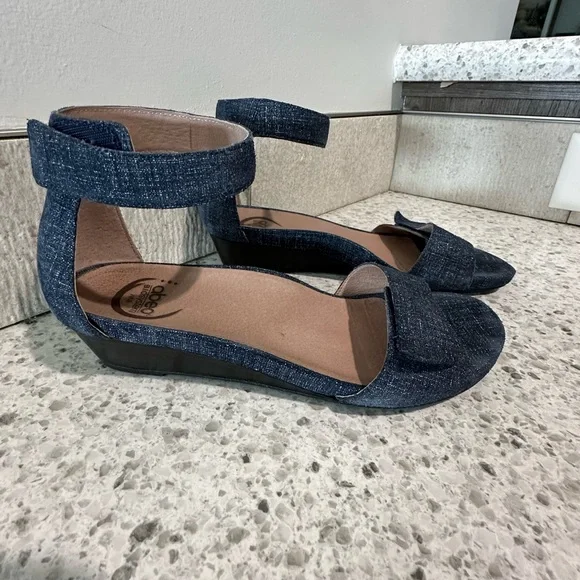 Abeo Blue Sandals with Ankle Strap - Picture 1 of 7